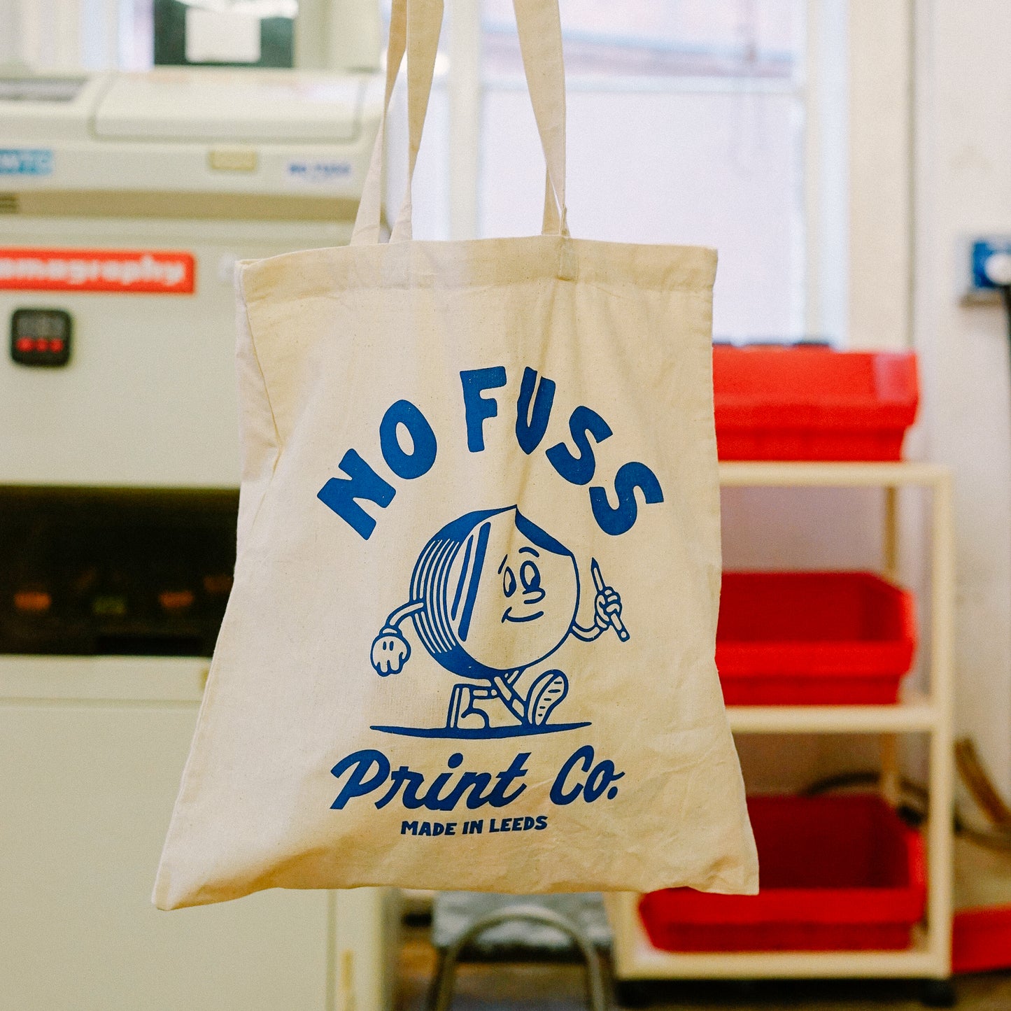 NO FUSS TOTE BAG
